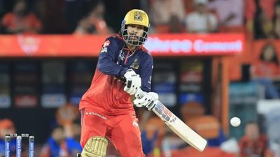 'उन्हें अपने मौके का इंतजlर करना पड़ा', हेड कोच एंडी फ्लावर RCB के इस खिलाड़ी का करते हैं सबसे ज्यादा सम्मान SportsTak Hindi