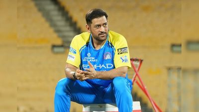 क्या एमएस धोनी करने वाले हैं स्टीफन फ्लेमिंग को रिप्लेस? चेन्नई सुपर किंग्स के नए हेड कोच को लेकर चर्चा तेज SportsTak Hindi