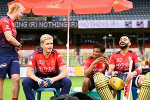 RCB को प्लेऑफ से पहले जोर का झटका, विस्फोटक ओपनिंग बल्लेबाज IPL 2026 से बाहर SportsTak Hindi