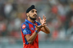 उसमें अब पहले सा दम नहीं बचा, अर्शदीप सिंह के IPL 2026 में कमजोर खेल पर दिग्गज ने बोले कठोर वचन SportsTak Hindi