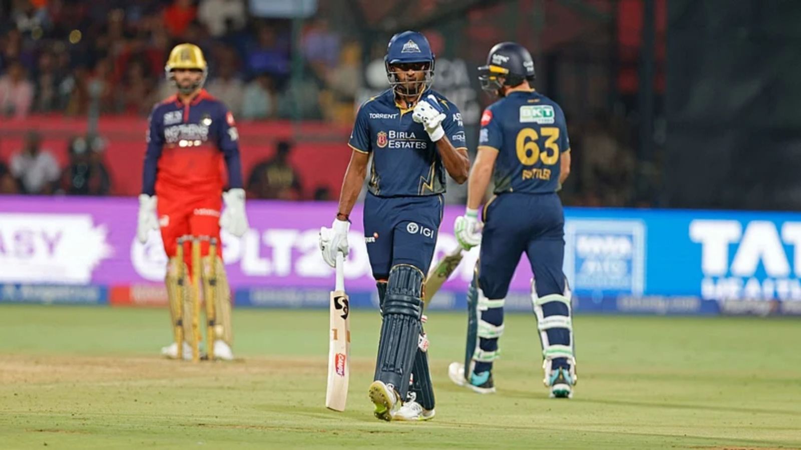 जो टीम जीतेगी क्वालिफायर 1 वह बनेगी IPL 2026 चैंपियन! सामने आया 15 साल से चल रहा कनेक्शन आईपीएल 2026 का पहला क्वालिफायर आरसीबी-गुजरात के बीच है.