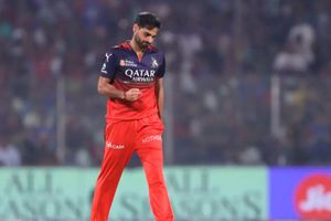 IPL 2026 Purple Cap की जंग हुई रोमांचक, भुवी-रबाडा की बादशाहत छीनने को तैयार राजस्थान का सूरमा SportsTak Hindi
