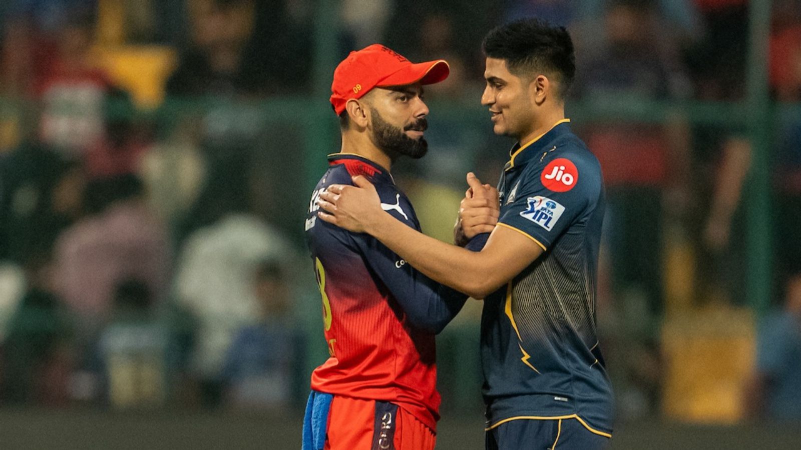 RCB vs GT क्वालिफायर 1 की वेदर-पिच रिपोर्ट, हेड टू हेड रिकॉर्ड, प्लेइंग XI और लाइव स्ट्रीमिंग की डिटेल्स RCB vs GT IPL 2026 Qualifier 1: आरसीबी-गुजरात पहली बार प्लेऑफ में टकराएंगे. (Photo: BCCI)