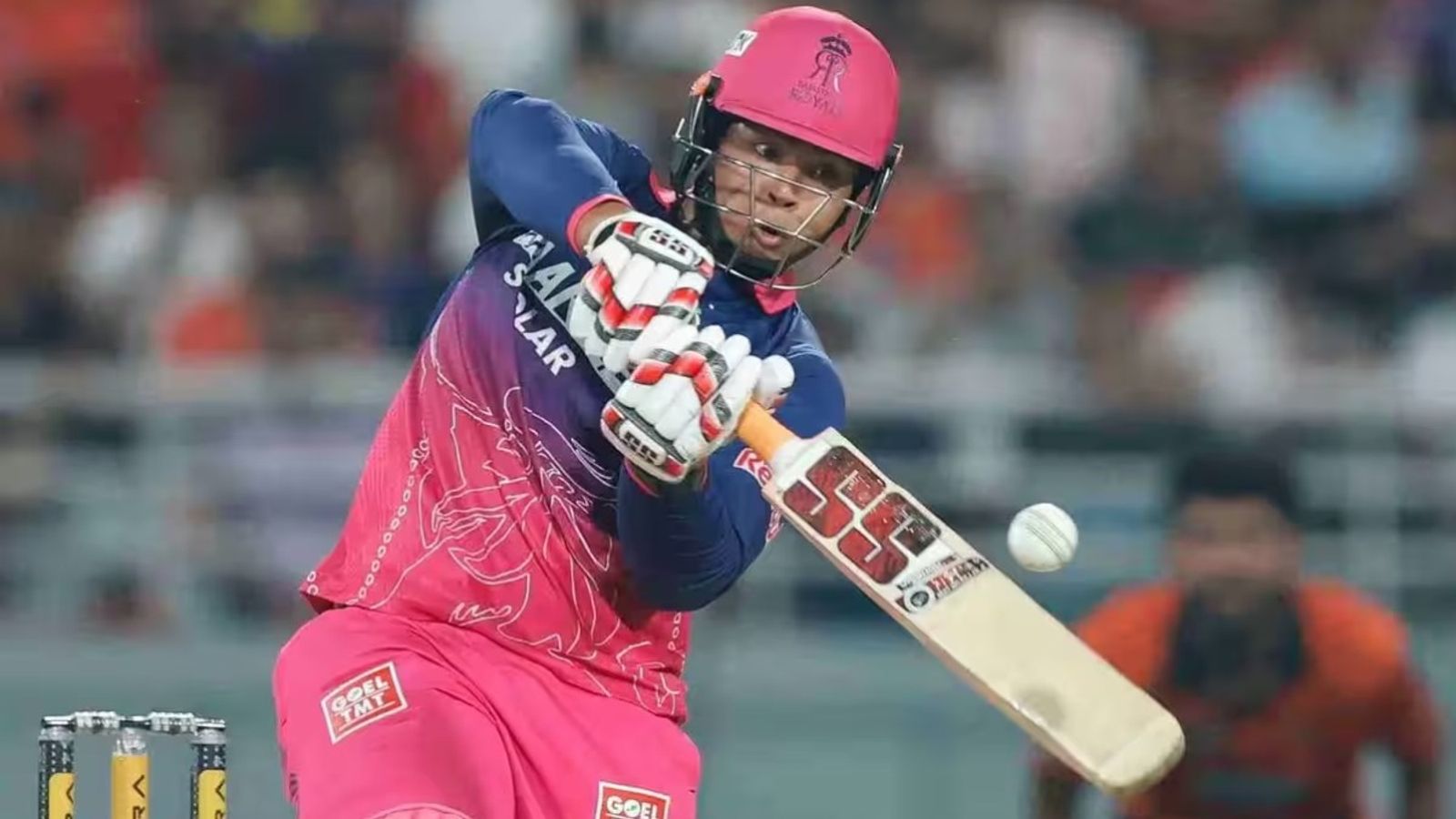 सबसे तेज IPL शतक से चूकने पर वैभव सूर्यवंशी का दर्द आया बाहर, बोले- थर्ड मैन के ऊपर से मार देता, अगर... वैभव सूर्यवंशी ने 29 गेंदों में 97 रन बनाए. (PC: IPL)