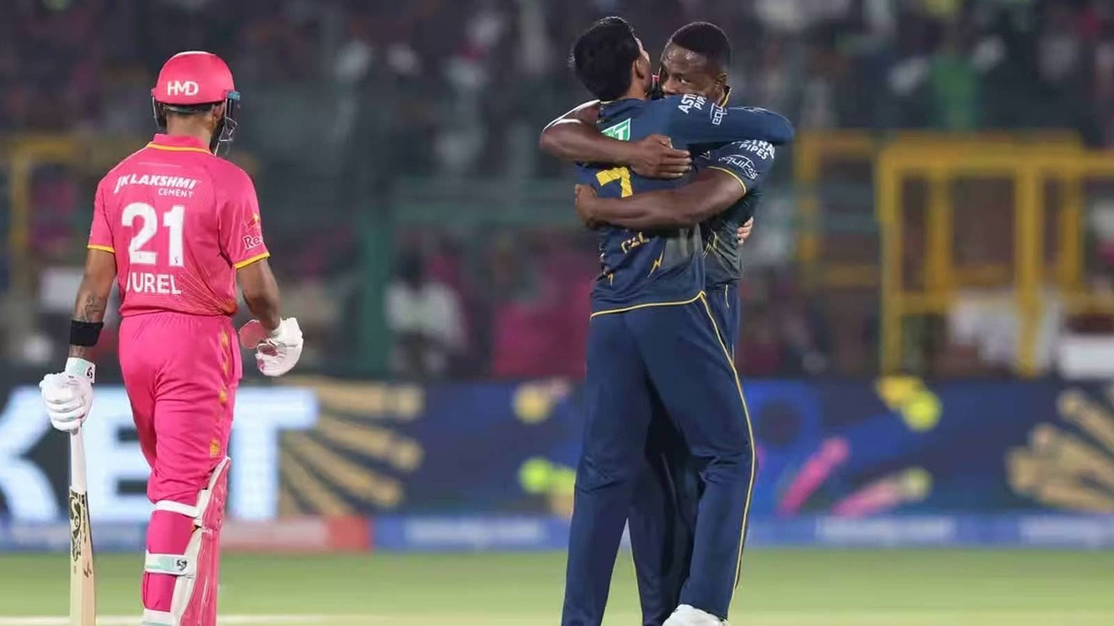 IPL 2026 के दूसरे क्वालिफायर पर खतरा, GT vs RR मैच से पहले बुरी खबर, गुजरात के पास बिना खेले भी फाइनल में पहुंचने का मौका गुजरात टाइटंस और राजस्थान रॉयल्स के बीच दूसरा क्वालिफायर खेला जाएगा. (PC: IPL )