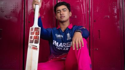 वैभव सूर्यवंशी ने IPL 2026 में इस गेंदबाज को लगाए सर्वाधिक छक्के, जानिए किस-किसकी हुई पिटाई, देखिए पूरी लिस्ट SportsTak Hindi