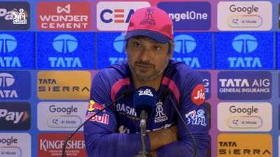 RR को इंग्लिश खिलाड़ी ने दिया धोखा! IPL 2026 से बाहर होने के बाद कोच बोले- हमें बताया कि चोटिल है मगर मैंने उन्हें… SportsTak Hindi