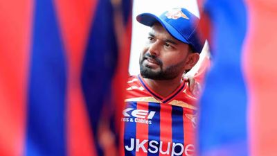 ऋषभ पंत कप्तानी के बाद क्या अब LSG भी छोड़ने वाले हैं? टीम डायरेक्टर टॉम मूडी ने अगले कदम को लेकर सब कुछ बताया SportsTak Hindi