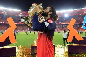 RCB के लिए शादी टालने के बाद रजत पाटीदार की कैसे पलटी किस्मत? चोटिल खिलाड़ी की जगह मिला था मौका, फिर टीम को बनाया दो बार चैंपियन SportsTak Hindi