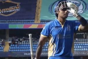 सूर्यकुमार यादव का IPL 2026 के बाद भी खराब फॉर्म जारी, मुंबई टी20 लीग के मैच में 11 गेंदों में 19 रन बनाकर चलते बने SportsTak Hindi