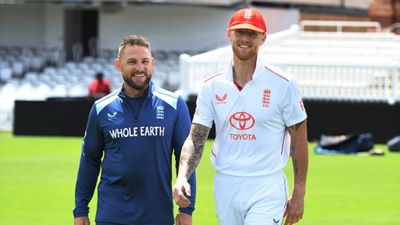 ENG vs NZ: इंग्लैंड ने न्यूजीलैंड टेस्ट के लिए घोषित किए 12 खिलाड़ी, दो डेब्यू! एक की 2 साल बाद वापसी SportsTak Hindi