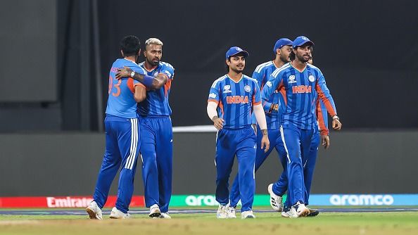 Exclusive: श्रेयस अय्यर कप्तान तो कौन बनेगा भारतीय टी20 टीम का अगला उपकप्तान? इन दो खिलाड़ियों का नाम आया सामने तिलक और इशान में से किसी एक को बड़ी जिम्मेदारी मिल सकती है. (PC: Getty)