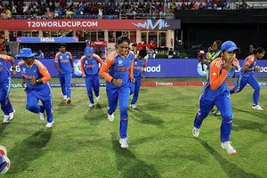 वनडे में वर्ल्ड चैंपियन टीम इंडिया का पिछले टी20 वर्ल्ड कप में कैसा था प्रदर्शन, कहां तक पहुंचा था सफर? SportsTak Hindi