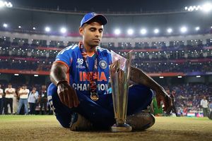 सूर्यकुमार यादव को भारत की T20 कप्तानी से हटाया गया, अब टीम में जगह पर भी मंडराया खतरा! SportsTak Hindi