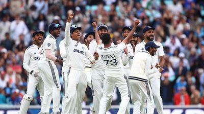 IND vs AFG टेस्ट मैच में कैसा रहेगा मौसम, टीम इंडिया की क्या होगी Playing XI और Live Streaming से जुड़ी जानें सब कुछ Team India players during a test match