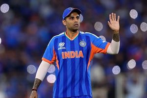 सूर्यकुमार यादव को T20I कप्तानी से हटाए जाने पर कैफ को नहीं हैरानी, बोले - रोहित से कप्तानी छिन गई तो... SportsTak Hindi