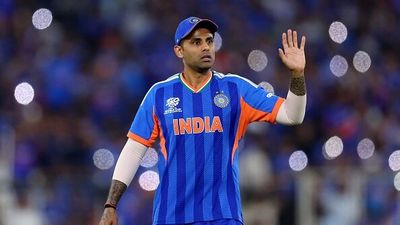 सूर्यकुमार यादव को T20I कप्तानी से हटाए जाने पर कैफ को नहीं हैरानी, बोले - रोहित से कप्तानी छिन गई तो... സൂര്യകുമാർ യാദവ്