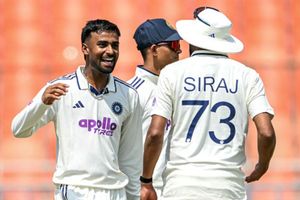 मानव सुथार की बॉलिंग ने टीम इंडिया के सूरमा को भी कर दिया चकित, बोले- वह भारत को बहुत मैच जिताएगा SportsTak Hindi