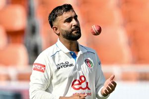 IND vs AFG: अफगानिस्तानी टीम को हेड कोच ने DRS पर लगाई लताड़, बोले- हमें जंग लग गई SportsTak Hindi