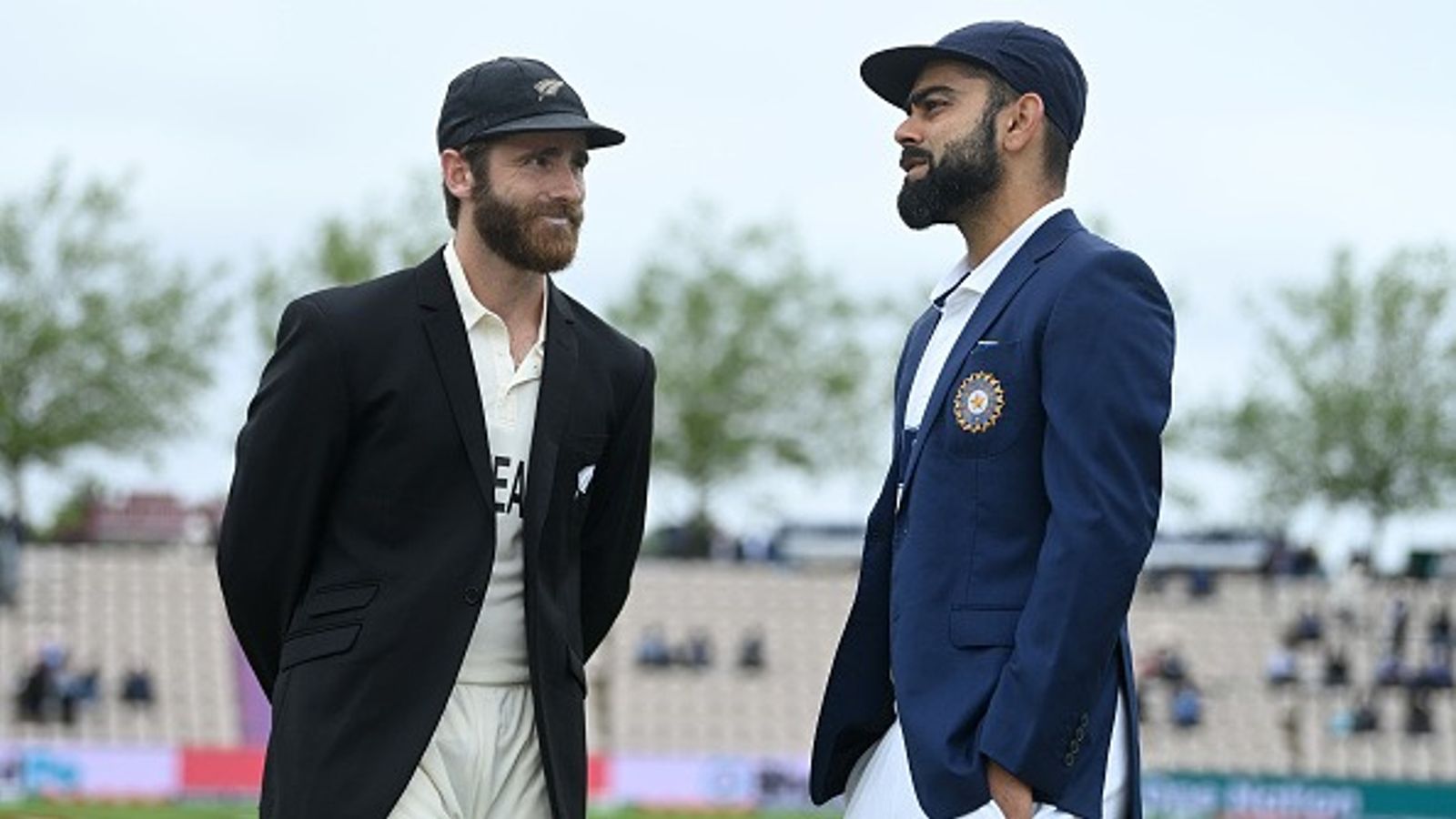 विराट कोहली के खास दोस्त केन विलियमसन ने लिया संन्यास, 16 साल के करियर पर लगा पूर्ण विराम एक टेस्ट मैच से पहले विराट कोहली और केन विलियमसन