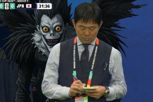 FIFA World Cup : जापान के हेड कोच और ‘डेथ नोट’ का कनेक्शन, ऐसा क्या लिखते हैं कि विरोधी पर आ जाता है संकट! SportsTak Hindi