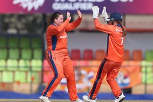T20 World Cup खेलने के लिए इस खिलाड़ी ने छोड़ी डॉक्टर की नौकरी, डेब्यू में लूटी महफिल SportsTak Hindi