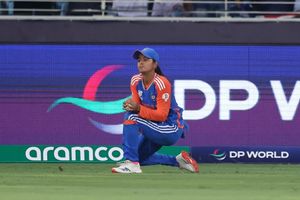 चोटों की वजह से डिप्रेशन में थी यह भारतीय खिलाड़ी, क्रिकेट छोड़ने का बना लिया था मन फिर यूं की वापसी SportsTak Hindi