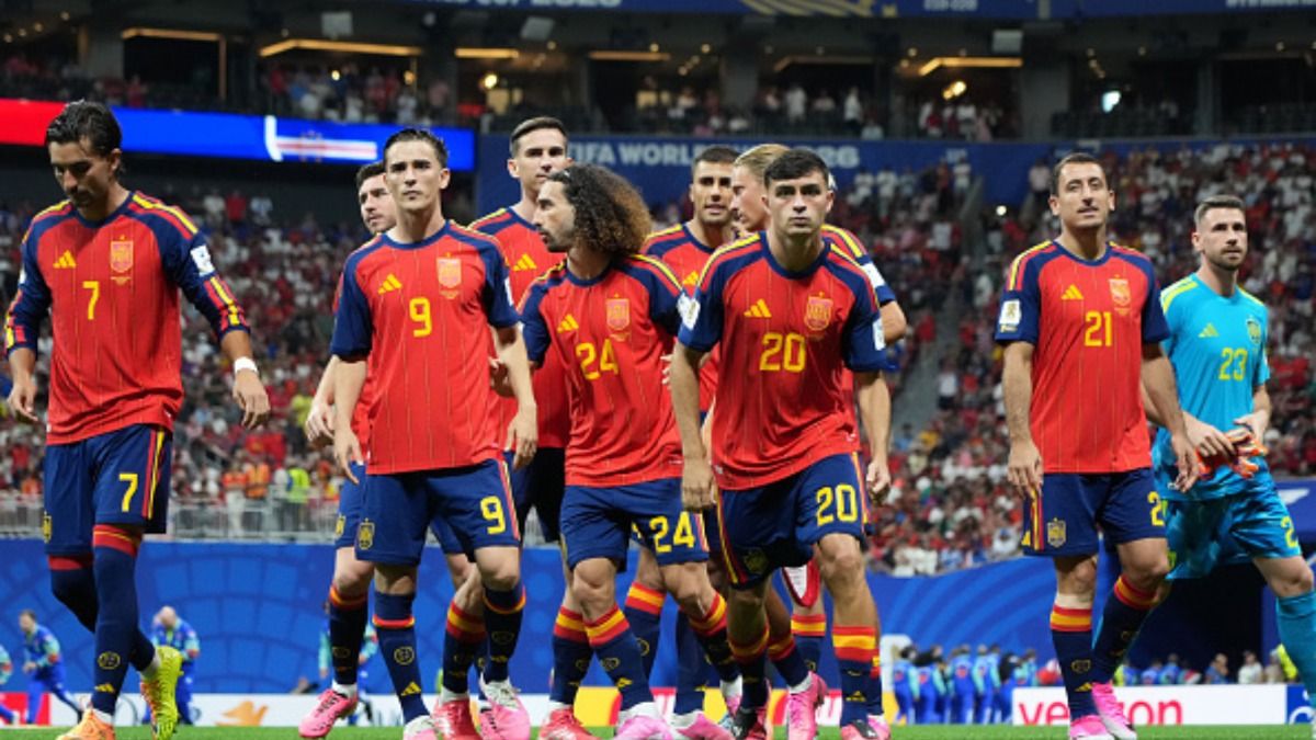 FIFA World Cup 2026 के 5 बड़े उलटफेर, 61, 67 और 85वें नंबर की टीमों ने चौंकाया, जानिए किस-किसको लगा झटका SportsTak Hindi