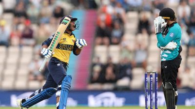 Women T20 World Cup 2026 में श्रीलंका का धमाका, डिफेंडिंग चैंपियन न्यूजीलैंड को 5 विकेट से पीटा SportsTak Hindi