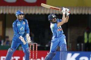 IND vs AFG : सीरीज जीतने उतरेगी टीम इंडिया, जानें कैसी होगी पिच और Playing XI, किस एप पर होगी Live Streaming SportsTak Hindi