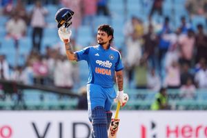 इशान किशन ने साढ़े 3 साल बाद उड़ाया वनडे शतक, अफगानिस्तान के खिलाफ तीसरा सबसे तेज SportsTak Hindi