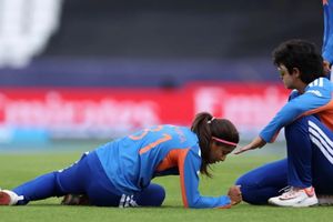 Women T20 World Cup से श्रेयंका पाटिल बाहर, RCB में रही इस नई खिलाड़ी को किया गया शामिल SportsTak Hindi