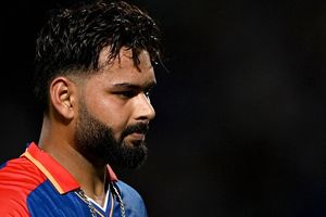 दिल्ली कैपिटल्स में वापस जाने पर ऋषभ पंत को कटौती के बाद कितनी मिलेगी सैलरी? SportsTak Hindi