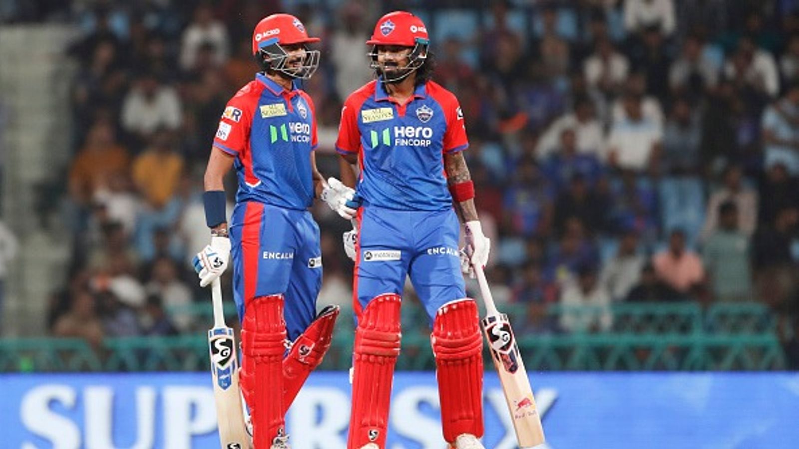 IPL 2027 में दिल्ली कैपिटल्स को मिलेगा नया कप्तान, अक्षर पटेल की जगह लेने में सबसे आगे निकला ये खिलाड़ी! अक्षर पटेल ने आईपीएल के दो सीजन में दिल्ली कैपिटल्स की कप्तानी की. (PC: Getty)
