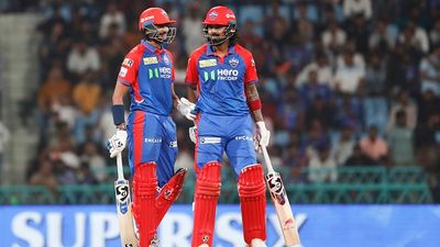 IPL 2027 में दिल्ली कैपिटल्स को मिलेगा नया कप्तान, अक्षर पटेल की जगह लेने में सबसे आगे निकला ये खिलाड़ी! SportsTak Hindi