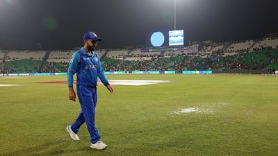 अफगानिस्तान के कप्तान से बड़ा ब्लंडर, टीम इंडिया को मुफ्त में मिले 5 रन, जानें क्या है मामला ? Afghanistan captain Hashmatullah Shahidi