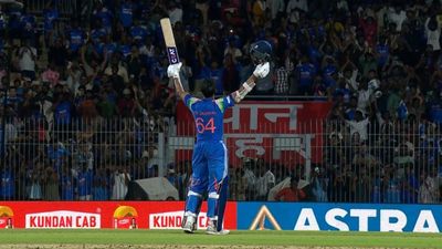 IND vs AFG: जायसवाल का शतक अफगान कप्तान की सेंचुरी पर पड़ा भारी, टीम इंडिया ने क्लीन स्वीप के साथ जीती वनडे सीरीज Yashasvi Jaiswal after scoring a century