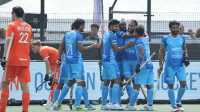 FIH Pro League: कप्तान हरमनप्रीत के बिना भी भारतीय हॉकी टीम का कमाल, ओलिंपिक चैंपियन नेदरलैंड्स को चटाई धूल SportsTak Hindi