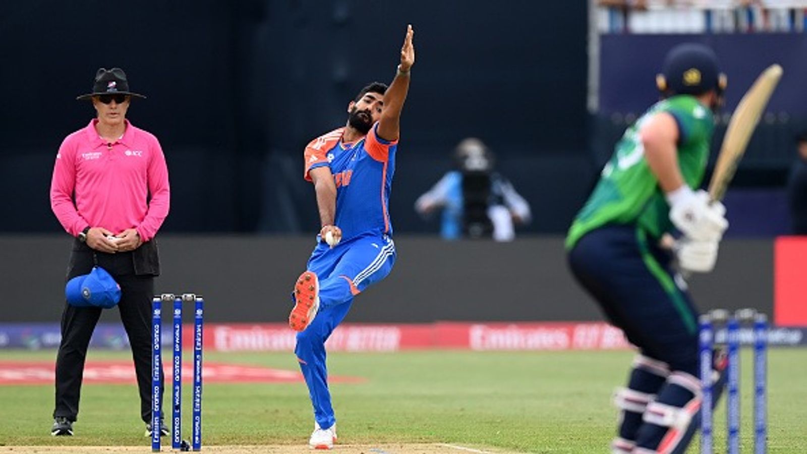 IND vs IRE : आयरलैंड दौरे पर पिछली बार कौन था भारत का कप्तान ? टीम इंडिया ने कैसे जीती सीरीज , जानें सब कुछ आयरलैंड के खिलाफ गेंदबाजी करने के दौरान जसप्रीत बुमराह