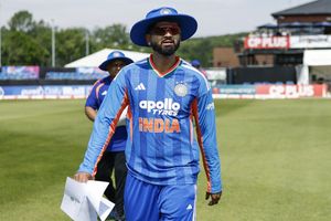 विराट कोहली से लेकर श्रेयस अय्यर तक, ये हैं अपनी कप्तानी में पहला T20I मैच हारने वाले भारतीय कप्तान SportsTak Hindi