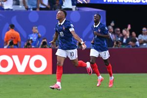 FIFA 2026: किलियन एम्बापे के रिकॉर्ड गोल से फ्रांस ने स्वीडन को 3-0 से धोया, राउंड ऑफ 16 में पहुंचा SportsTak Hindi