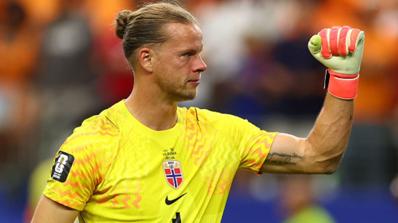 Orjan Nyland: नॉर्वे का रक्षा कवच, मैच खत्म होने से 1 मिनट पहले किया सुपरसेव, कभी पैरों को ताकतवर बनाने को बर्फ में की थी प्रैक्टिस नॉर्वे के गोलकीपर अरयान नयलान. (Photo: Getty)
