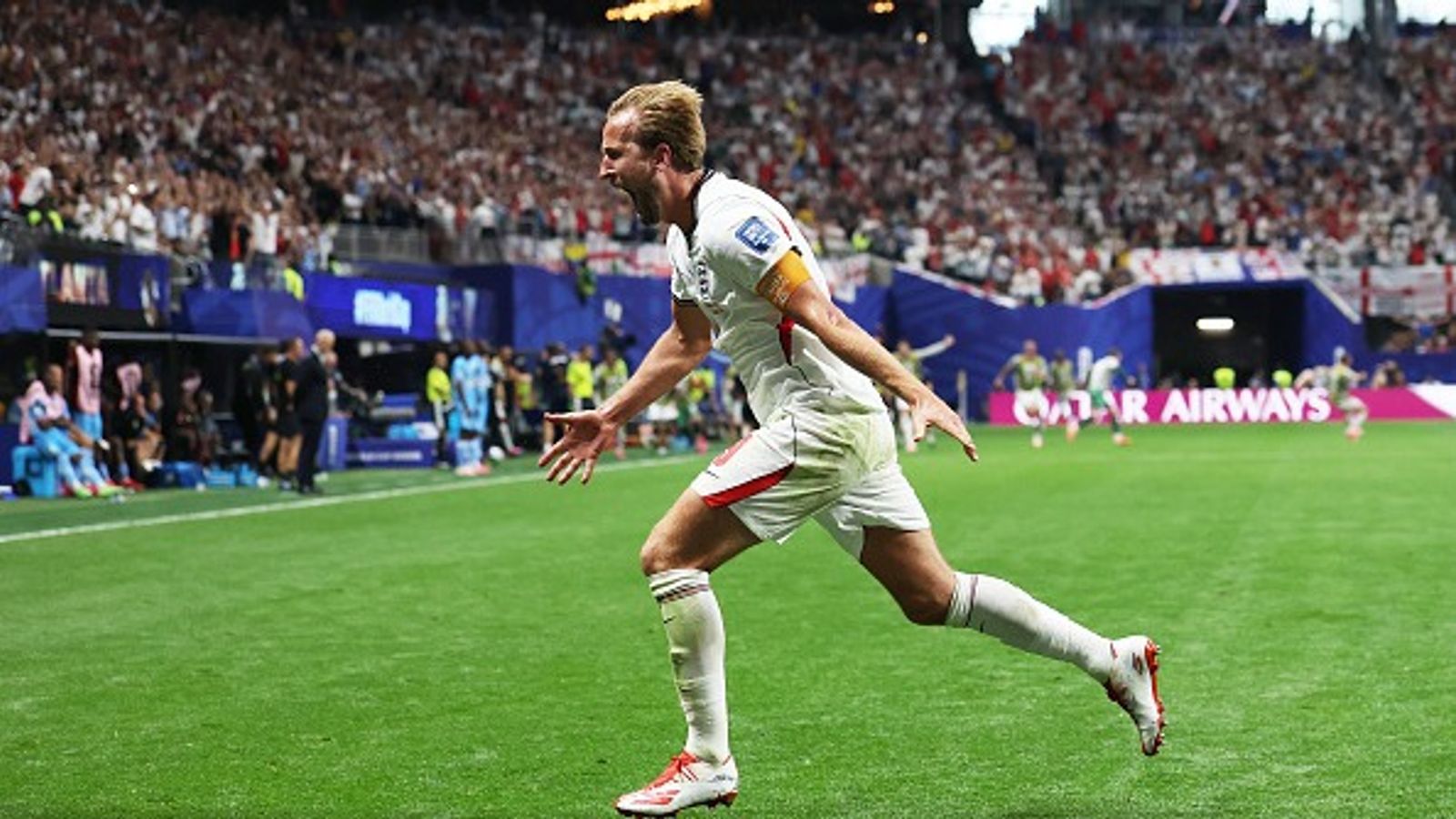 FIFA WC 2026 : हैरी केन ने पेले को पछाड़ इंग्लैंड को दिलाई रोमांचक जीत, 52 साल बाद खेलने वाली कांगो का सफर समाप्त इंग्लैंड के लिए गोल करने के बाद हैरी केन