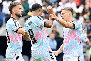 FIFA World Cup 2026: मैदान पर आपस में झगड़ने के बाद दो टीममेट्स ने कैसे दिलाई बेल्जियम को रोमांचक जीत, सेनेगल को 3-2 से हराया SportsTak Hindi