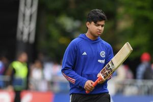 Exclusive | 'विराट-सचिन जैसे है सूर्यवंशी मगर सिर्फ T20 में', वैभव को लेकर महान कपिल देव बोले -जिस दिन टेस्ट क्रिकेट में वो... SportsTak Hindi