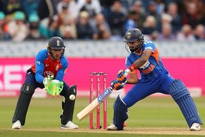 IND vs ENG : अब रात को दस बजे नहीं शुरू होगा मैच, जानें 2nd T20I की नई टाइमिंग और किस चैनल पर होगी Streaming SportsTak Hindi