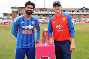 IND vs ENG 2nd T20I: पिच रिपोर्ट, वेदर अपडेट, हेड टू हेड रिकॉर्ड, प्लेइंग XI और लाइव स्ट्रीमिंग से जुड़ी सभी डिटेल्स यहां जानें SportsTak Hindi