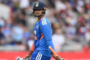 IND vs ENG : वैभव सूर्यवंशी ने T20I करियर की पहली पारी में कितने छक्के लगाए और कैसे हुए आउट? VIDEO SportsTak Hindi