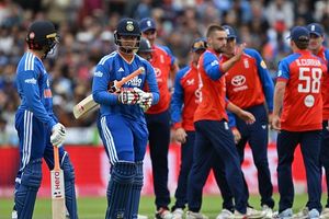IND vs ENG : सूर्यवंशी का डेब्यू भी नहीं दिला सका टीम इंडिया को जीत, इंग्लैंड ने दूसरे मैच में भारत को धोया SportsTak Hindi