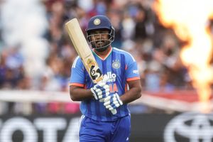 INDvsZIM: संजू सैमसन को T20 वर्ल्ड कप जिताने के 3 महीने बाद क्यों किया गया टीम इंडिया से बाहर SportsTak Hindi